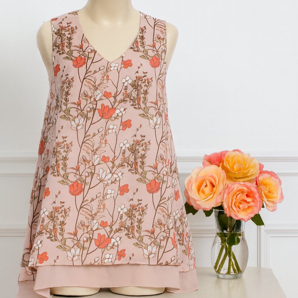 C Est. 1946 Sleeveless Floral Layered Hem Tunic Top
